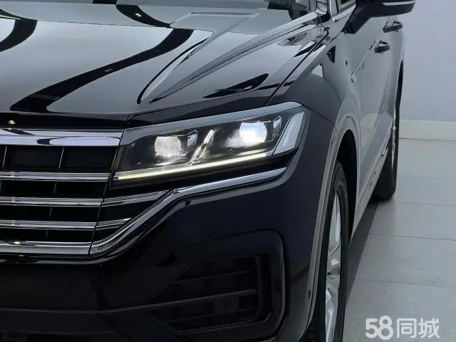 Volkswagen Touareg 2023 car image #5