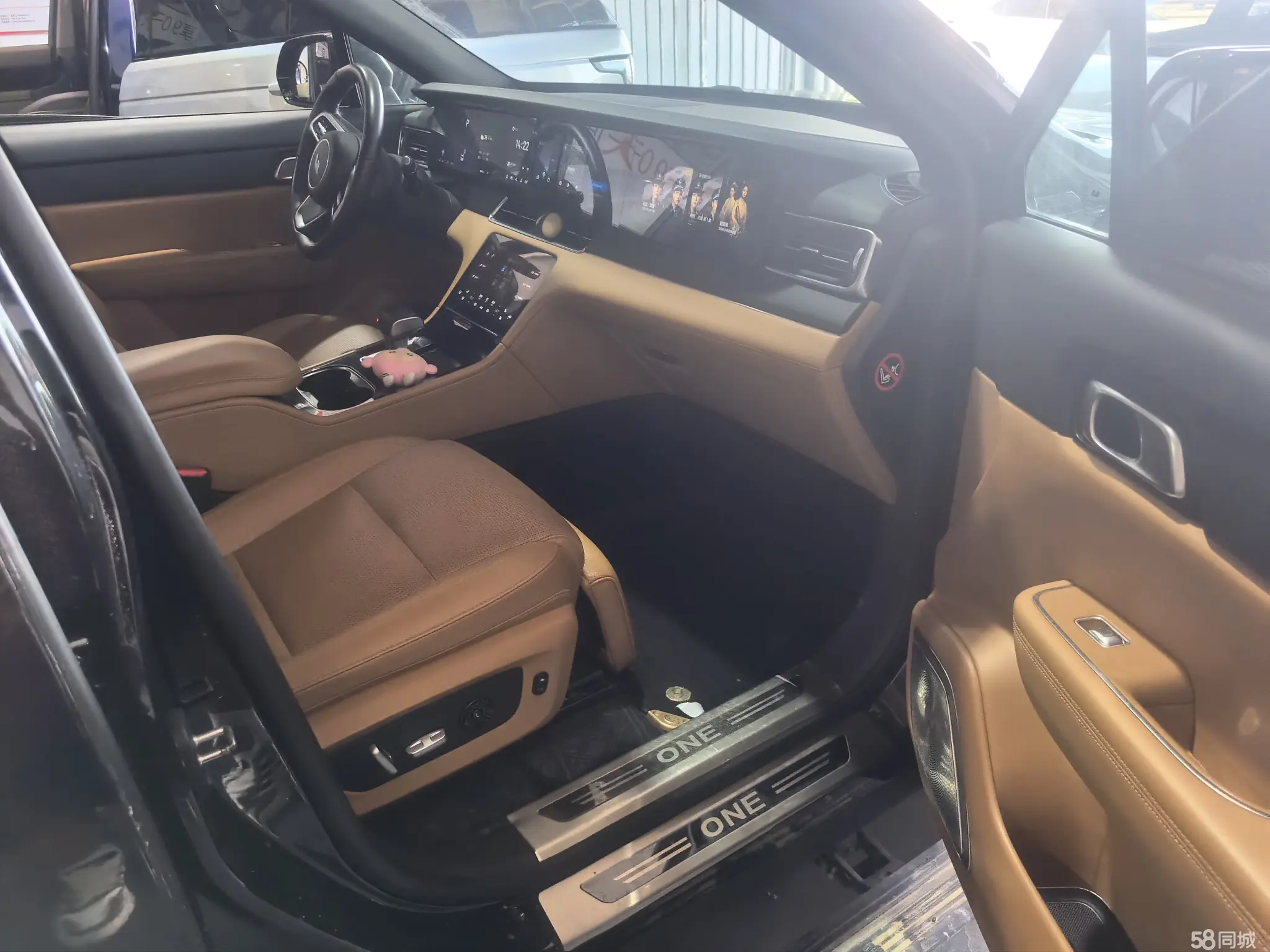 理想汽车 理想ONE 2021 汽车图片 #5