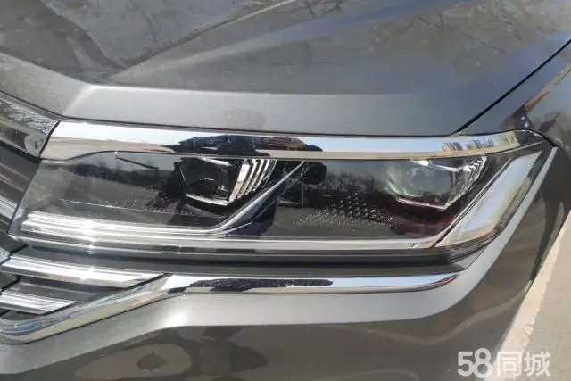 Volkswagen Touareg 2020 car image #5