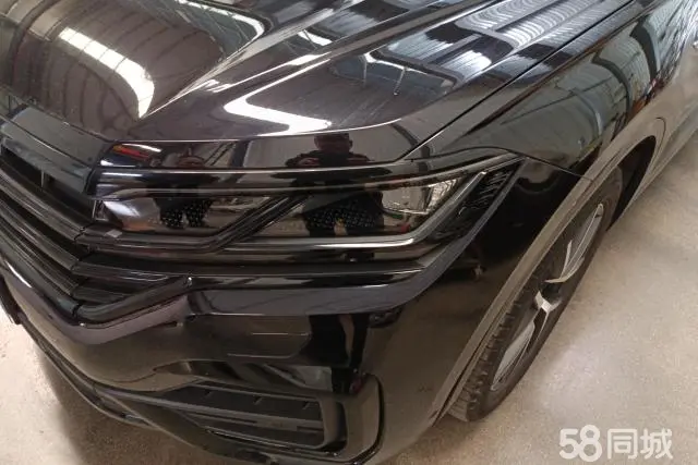 Volkswagen Touareg 2023 car image #5