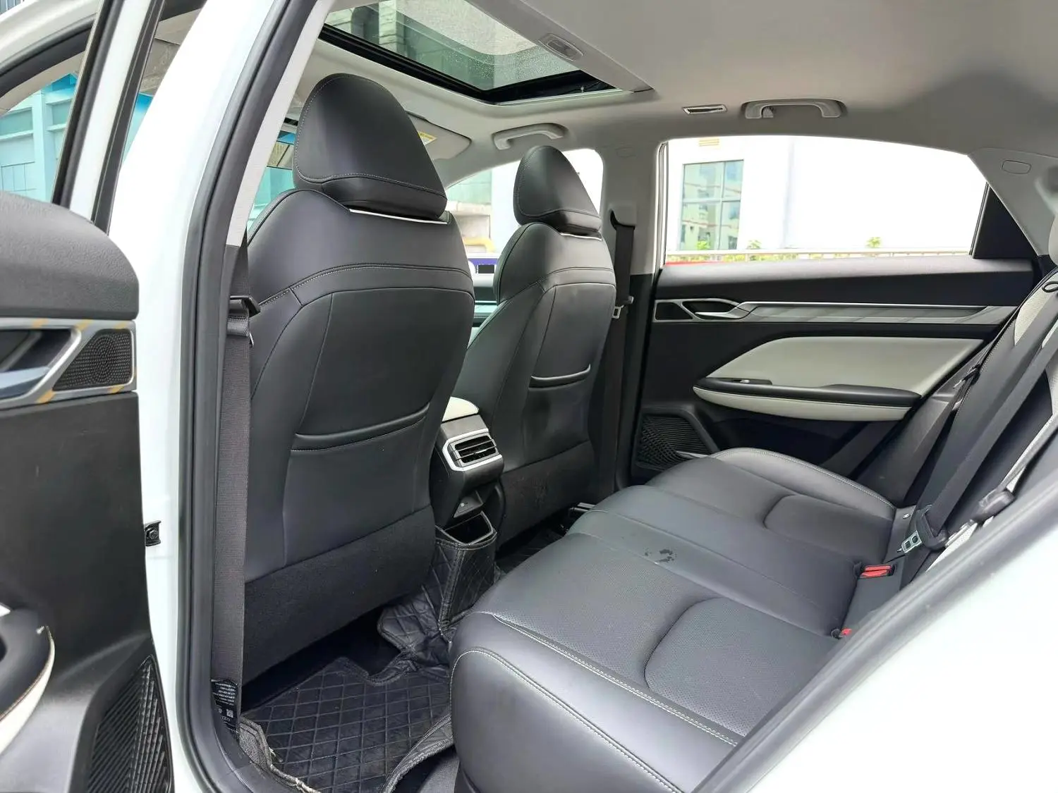 GEELY Emgrand L 2022 imagem de carro #5