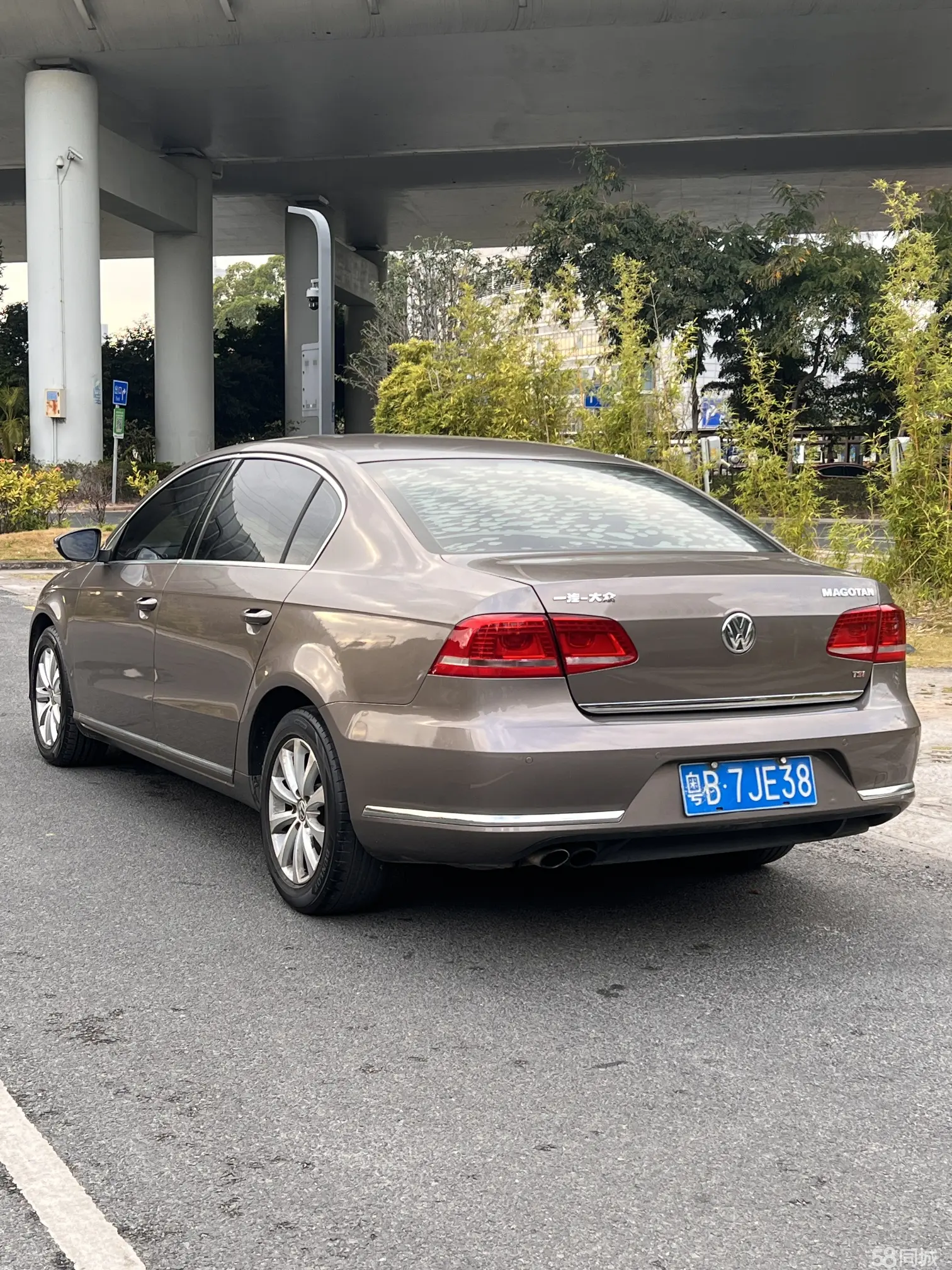 Volkswagen Magotan 2013 immagine di auto #5