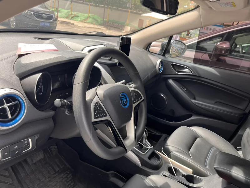 BYD Yuan New Energy 2019 car image #5