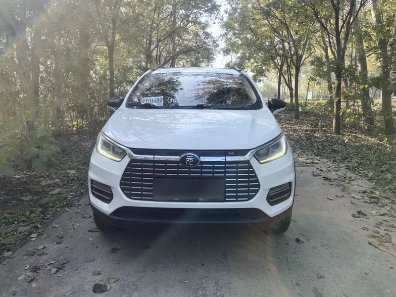 BYD Yuan New Energy 2018 car image #5