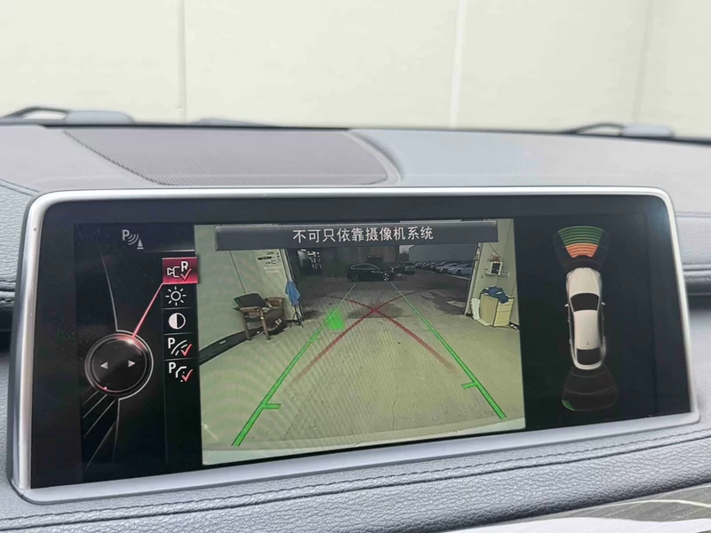 BMW X6 2015 صورة سيارة #5