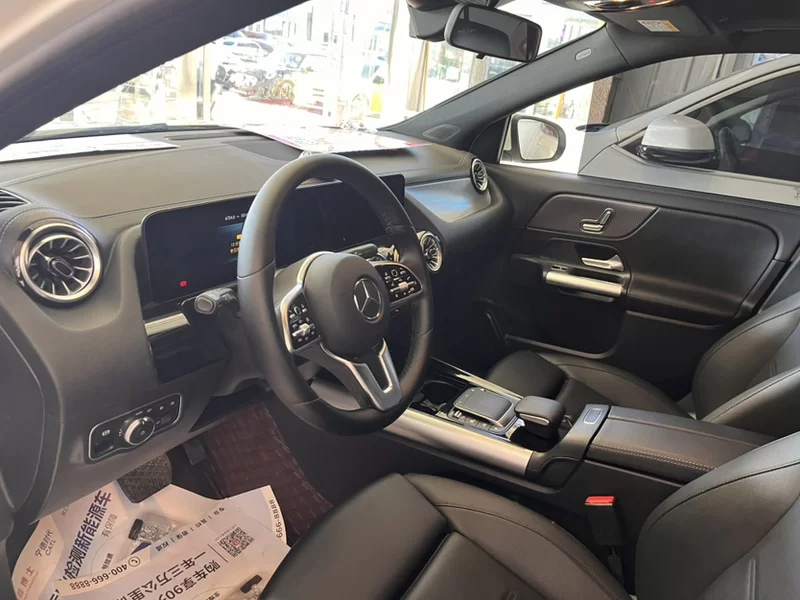 Mercedes-Benz GLA Class 2021 #5 Mercedes-Benz GLA Class 2021 car image #5