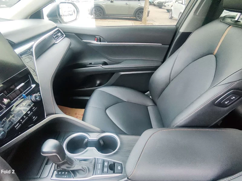 Toyota Camry 2022 car image #5
