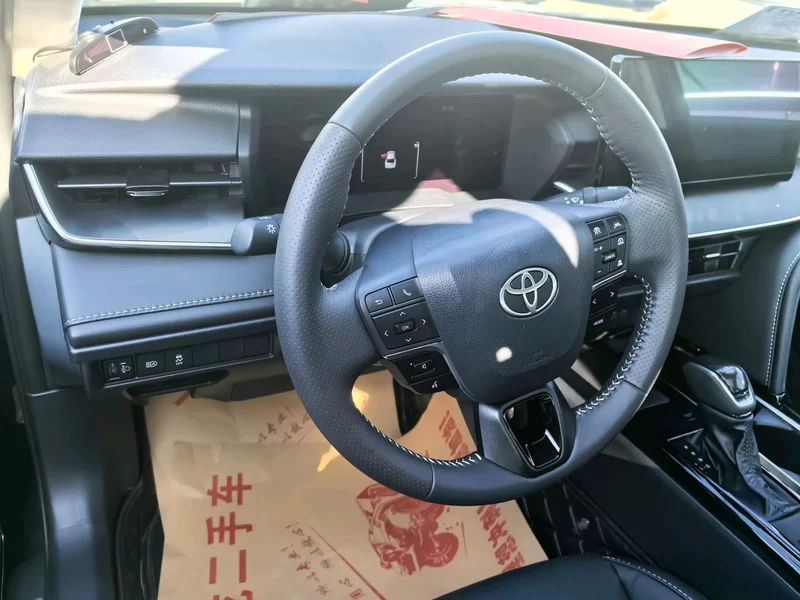 Toyota Camry 2025 #5 Toyota Camry 2025 car image #5