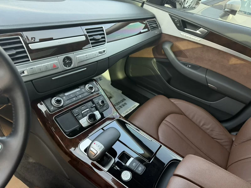 Audi A8 2016 car image #5