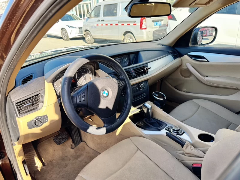 BMW X1 2012 car image #5