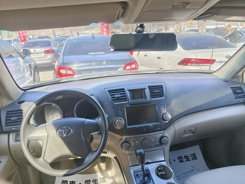 Toyota Highlander 2014 изображение автомобиля #5