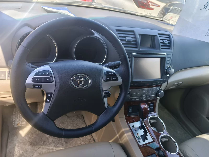 Toyota Highlander 2013 car image #5