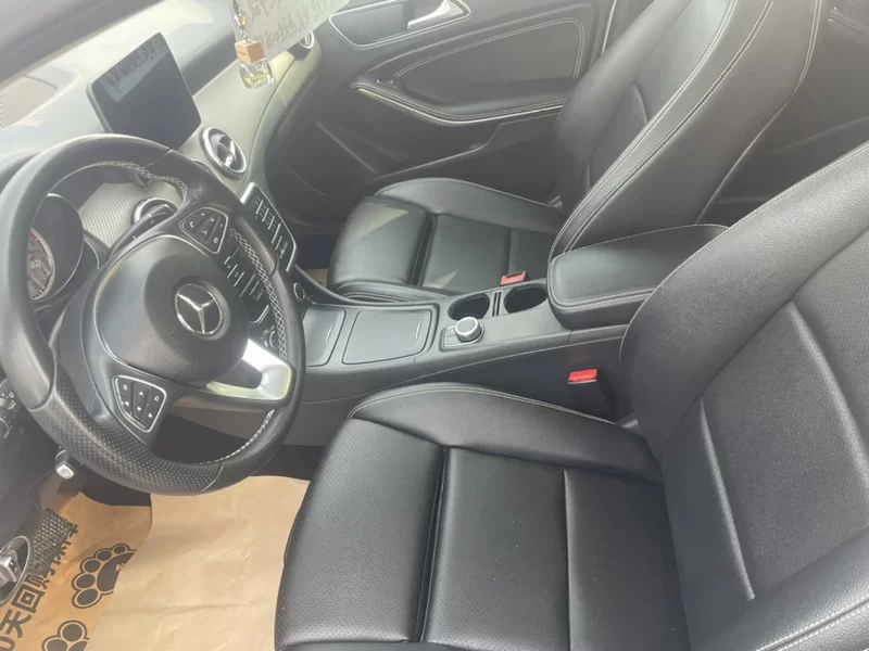 Mercedes-Benz GLA Class 2017 صورة سيارة #5