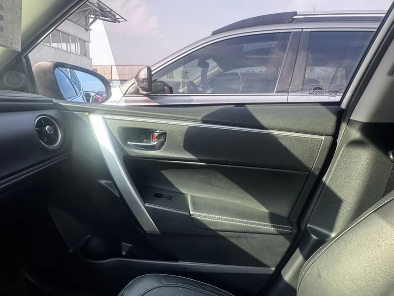 Toyota Corolla 2017 #5 Toyota Corolla 2017 car image #5