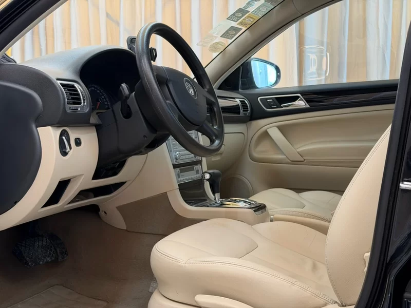 Volkswagen Passat Lingyu 2010 car image #5