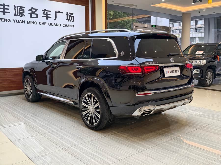 Mercedes-Benz Maybach GLS 2023 car image #32