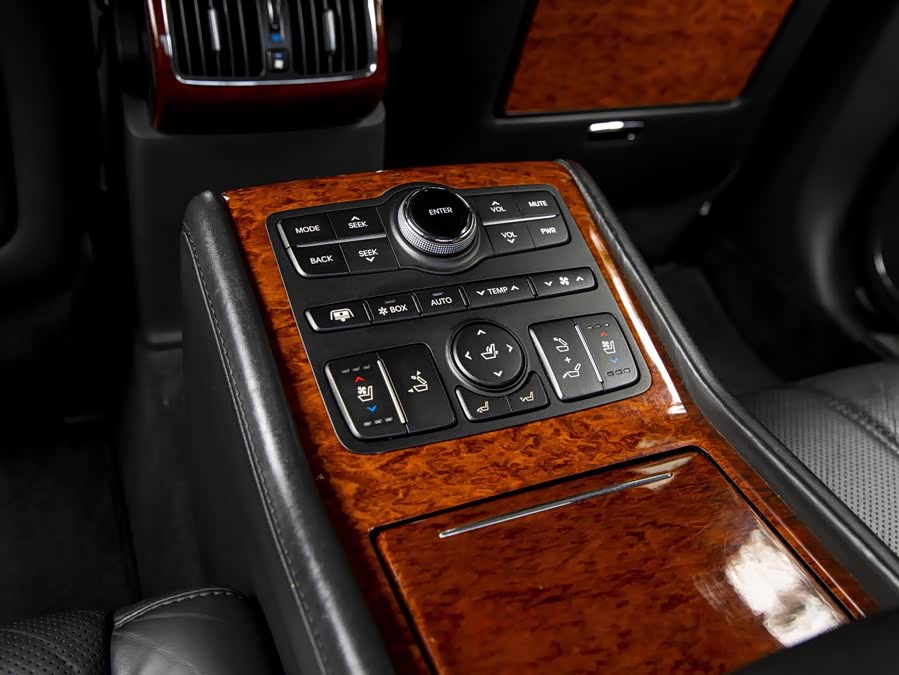 Hyundai Equus 2011 car image #32