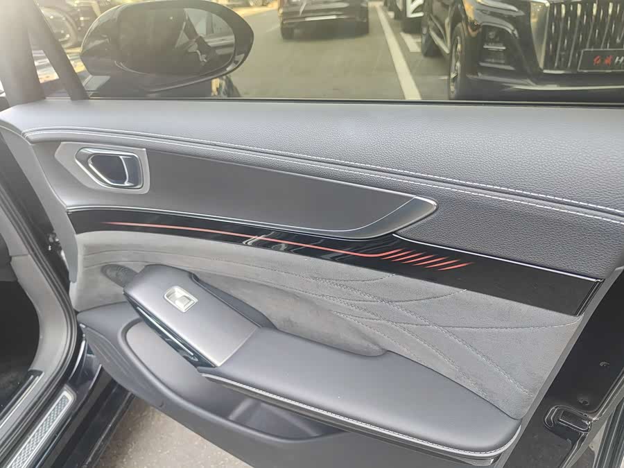 HongQi H9 2024 car image #32