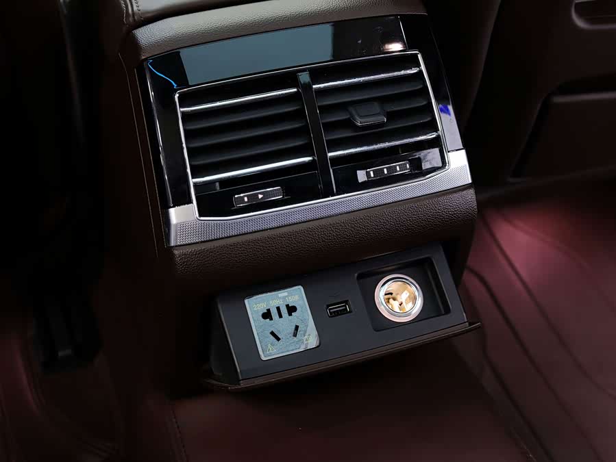 Volkswagen Phideon 2023 immagine di auto #32