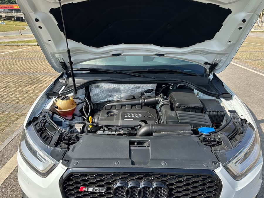 Audi Q3 2015 صورة سيارة #32