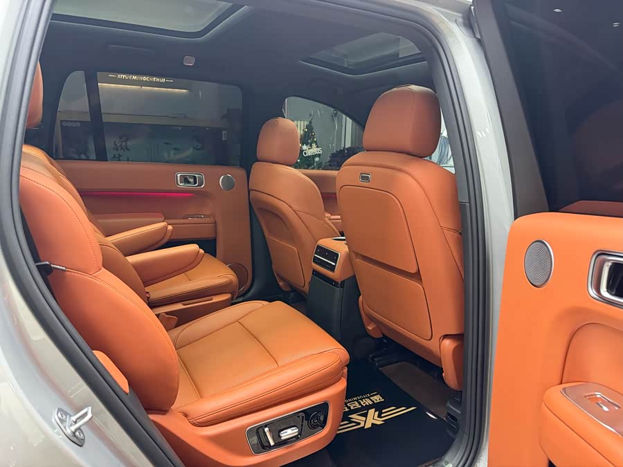 Li L9 2024 صورة سيارة #32