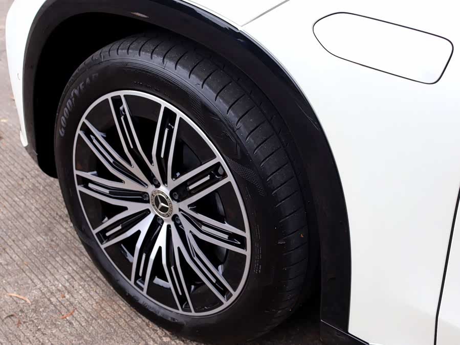 Mercedes-Benz EQS SUV 2023 car image #32