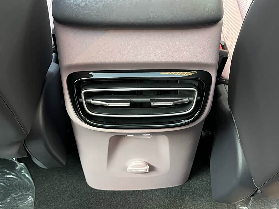 HongQi TianGong 05 2025 #32 HongQi TianGong 05 2025 car image #32