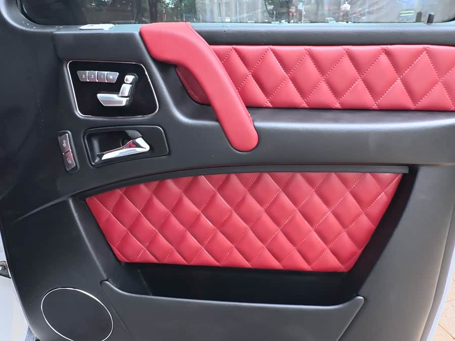 Mercedes-Benz G Class 2017 immagine di auto #32