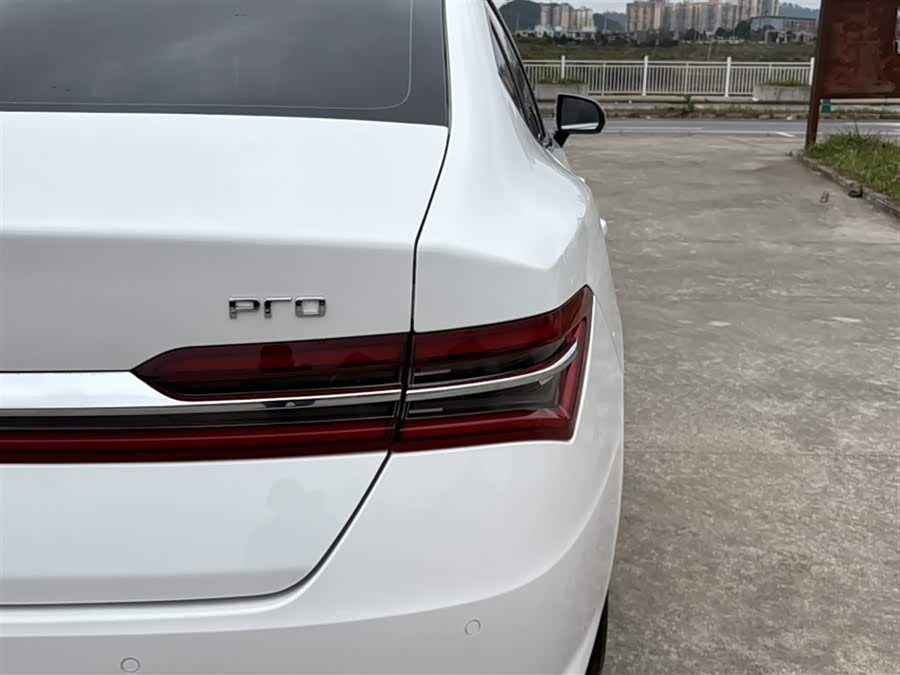 BYD Qin Pro 2020 immagine di auto #32