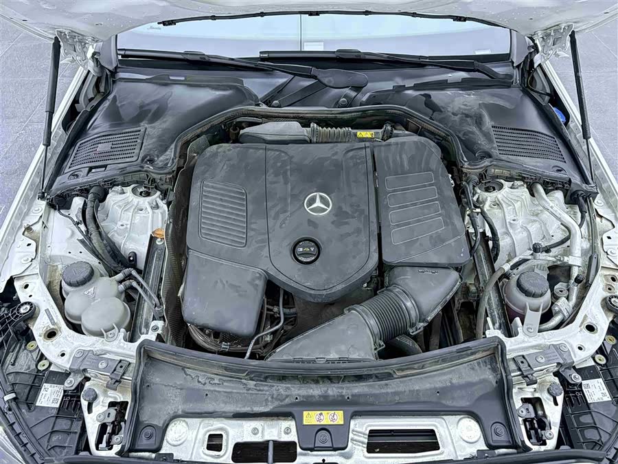 Mercedes-Benz C Class 2022 car image #32
