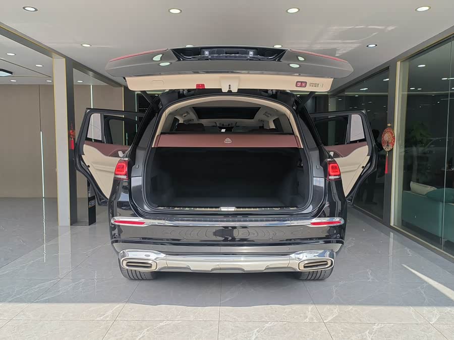 Mercedes-Benz Maybach GLS 2024 car image #32