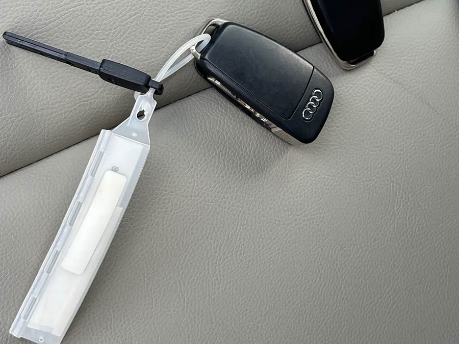 Audi A4 2007 car image #32