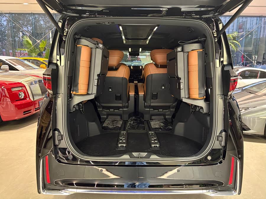 丰田 威尔法 2023 汽车图片 #32