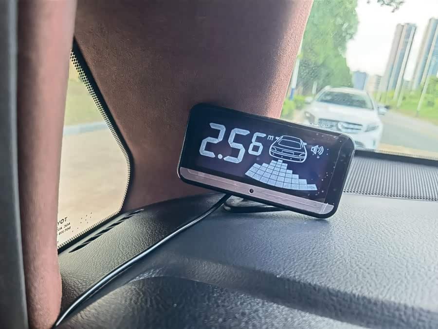 Toyota SIENNA 2018 car image #32