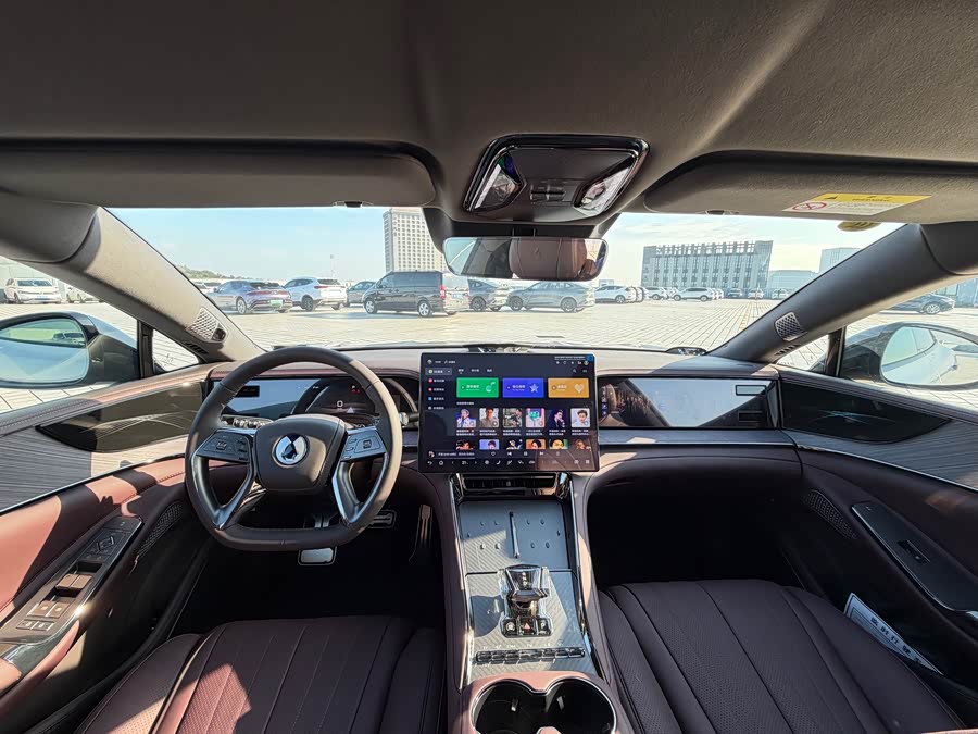 Denza Z9GT 2025 immagine di auto #32