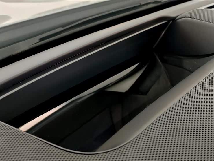 Mercedes-Benz GLS Class 2023 car image #32