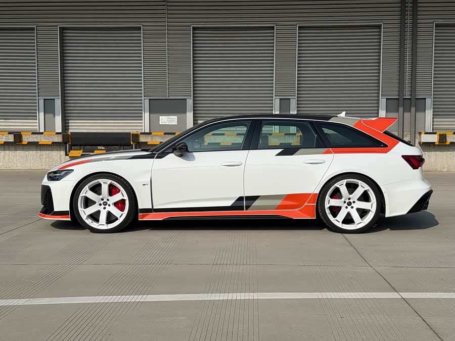 Audi RS 6 2025 car image #32