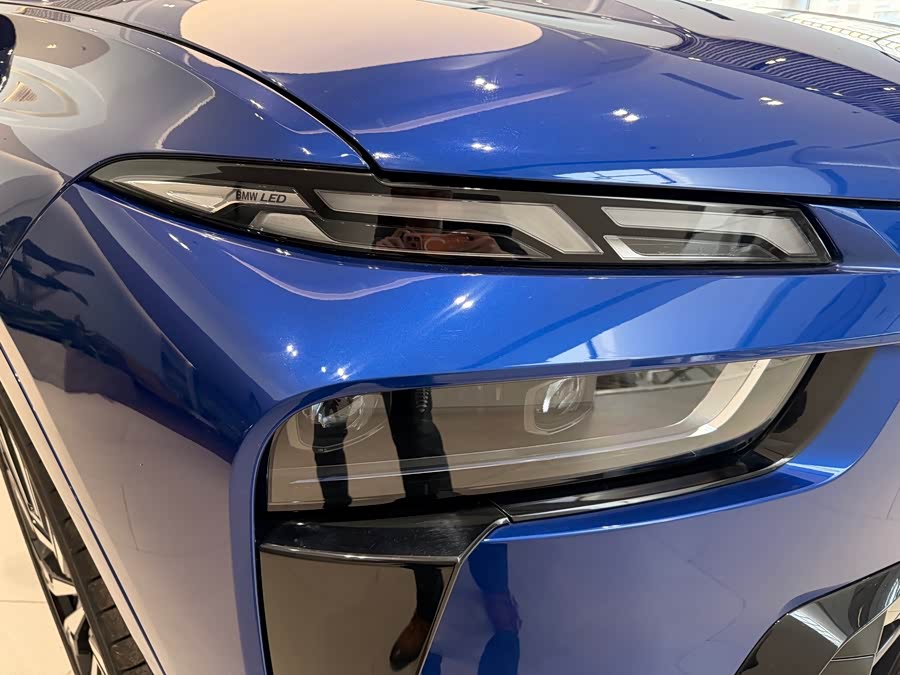 BMW X7 M60i #32 BMW X7 M60i imagen de coche #32