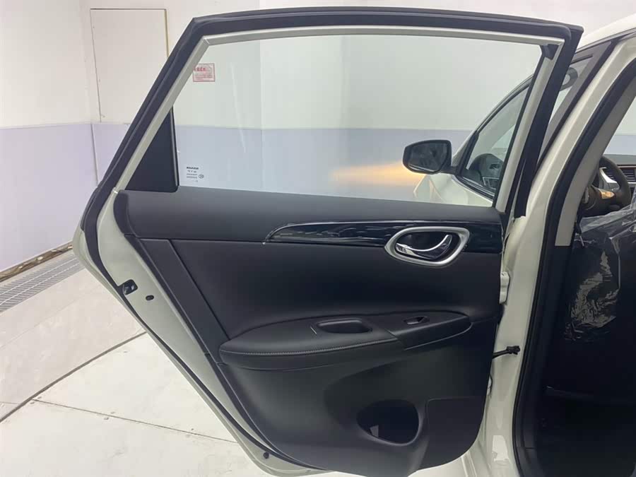 Nissan Sylphy car image #32