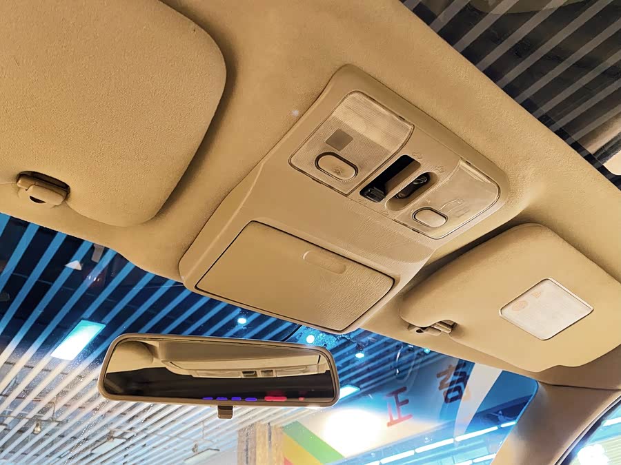 日产 风度 2005 汽车图片 #32