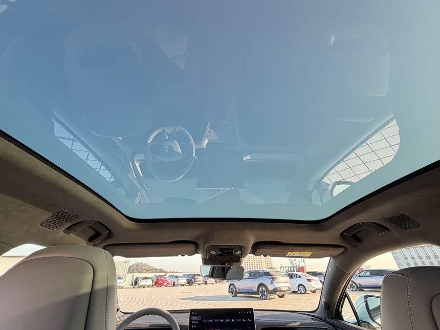 Denza N7 2023 car image #32