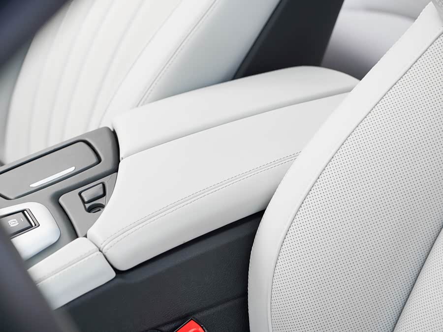 BMW M5 2012 #32 BMW M5 2012 car image #32