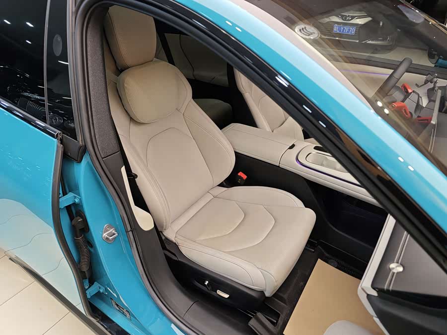 MI SU7 2024 car image #32