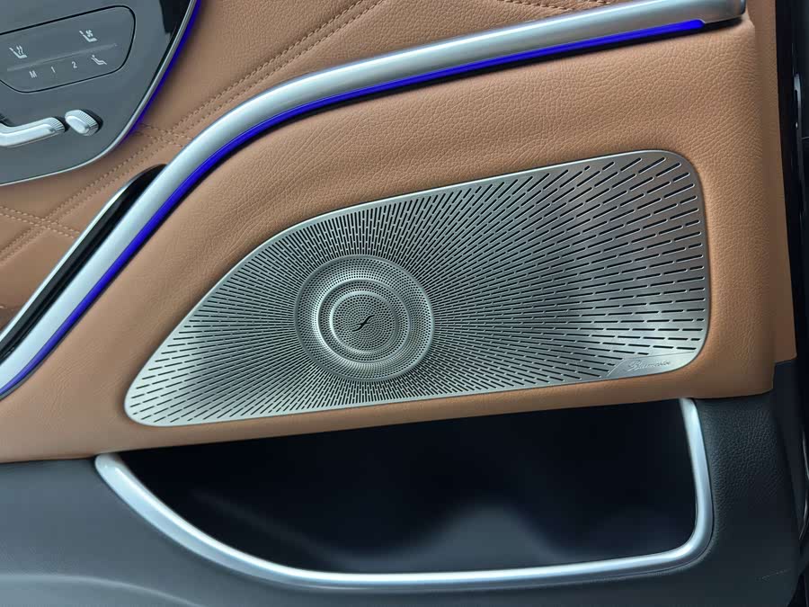 Mercedes-Benz Maybach S Class 2021 car image #32