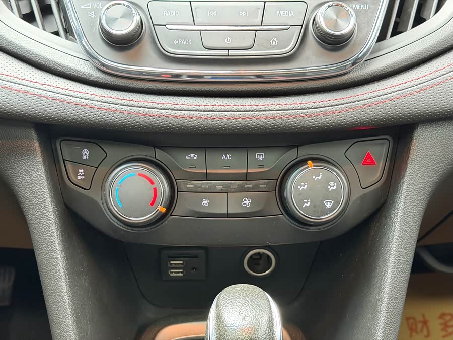 雪佛兰 科鲁泽 2019 汽车图片 #32