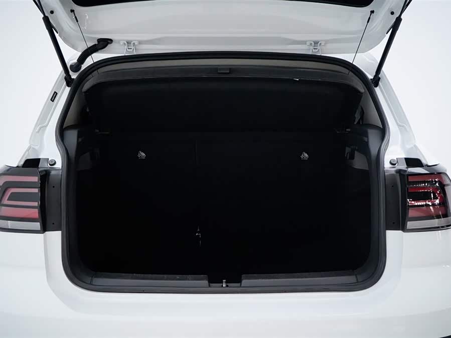 Volkswagen T-Cross 2023 car image #32