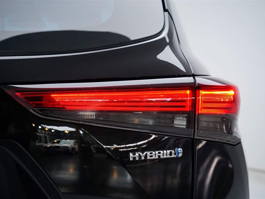 Toyota Crown Kluger 2023 #32 Toyota Crown Kluger 2023 car image #32