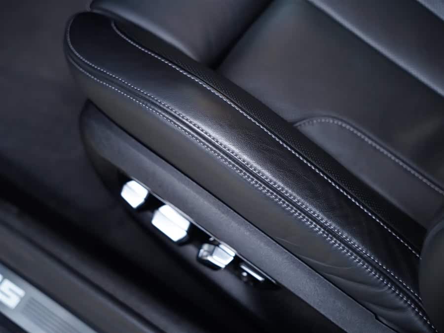 BMW M5 2022 صورة سيارة #32