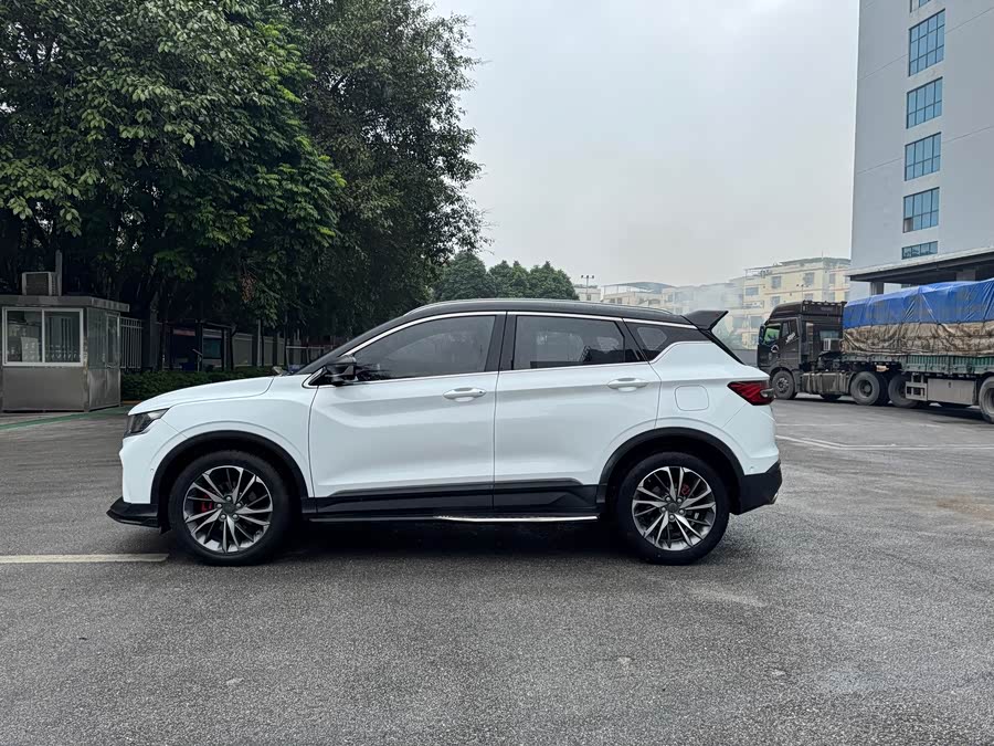 GEELY Coolray 2019 car image #32