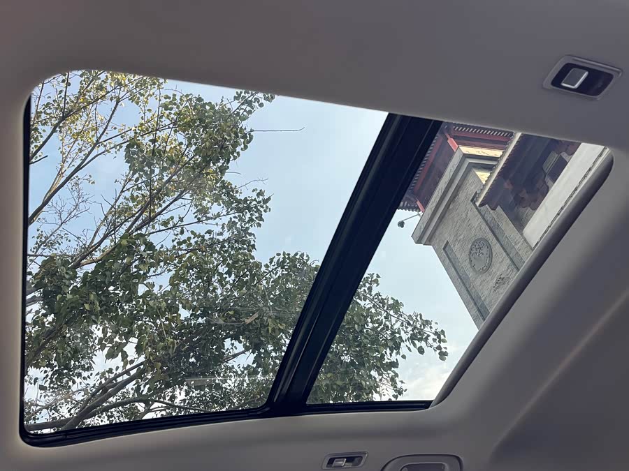 GEELY Coolray 2022 car image #32